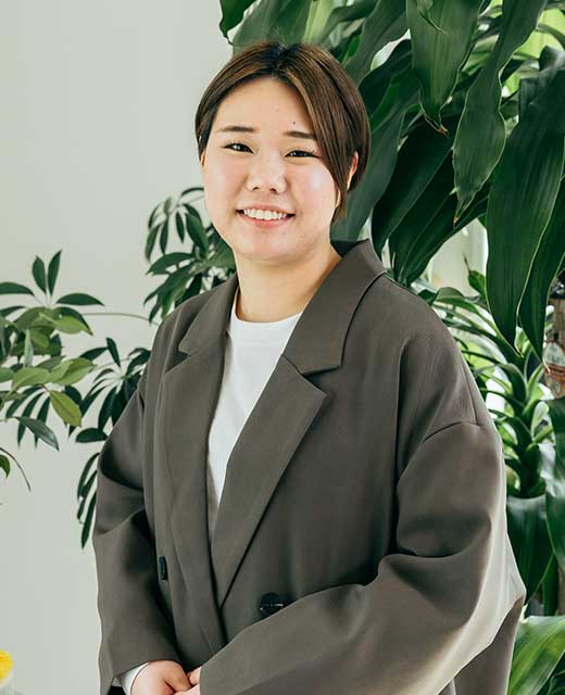 明比 遥菜